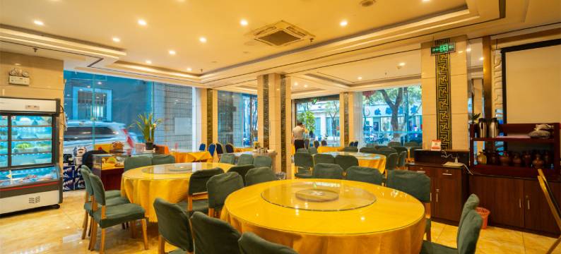 瑞丽明凡居酒店图片