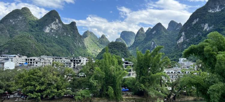 山舍漓畔民宿(阳朔l漓江20元人名币背景观景台店)图片
