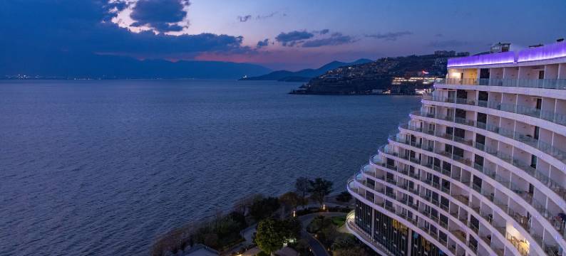 大理•帆语听澜TerraceBathtubGetaway海景美宿(洱海大理机场店)图片