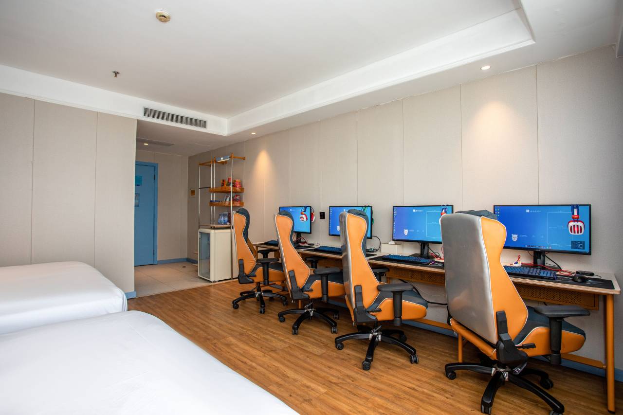 爱电竞酒店(上海虹桥机场九亭地铁站店)图片