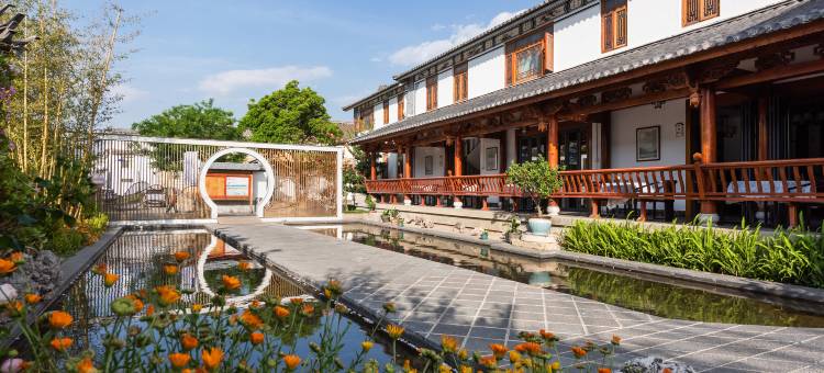 朵朵金花·喜遇花园度假酒店(大理喜洲古镇店)图片