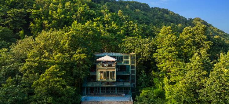 悦慕山•半山公社酒店图片