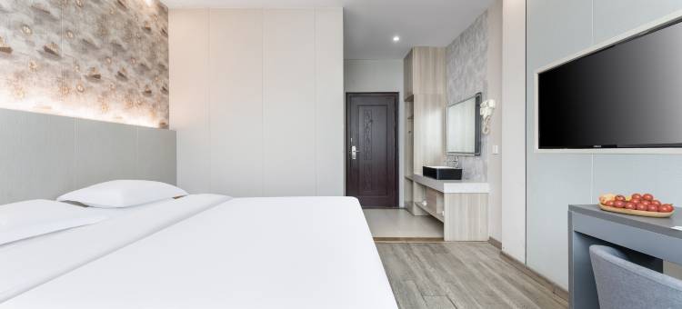 华季酒店(衢州银泰城店)图片