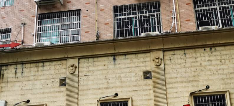 锦鸿宾馆(平江天岳汽车站店)图片