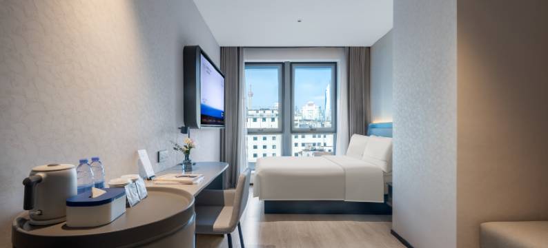 上海外滩大世界地铁站轻居酒店图片