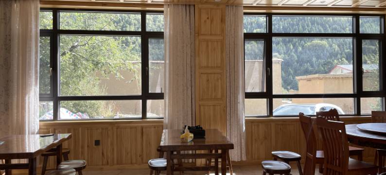 阿坝旭热盛民宿图片