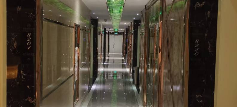 衢州百瑞巨幕影院酒店(国金中心水亭门店)图片