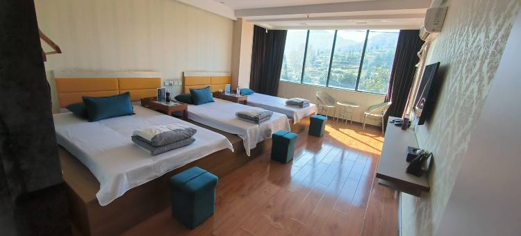 龙里龙瑞银河酒店(龙里北站县中医院店)图片