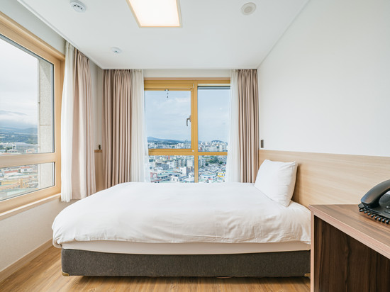 济州西归浦肯尼酒店