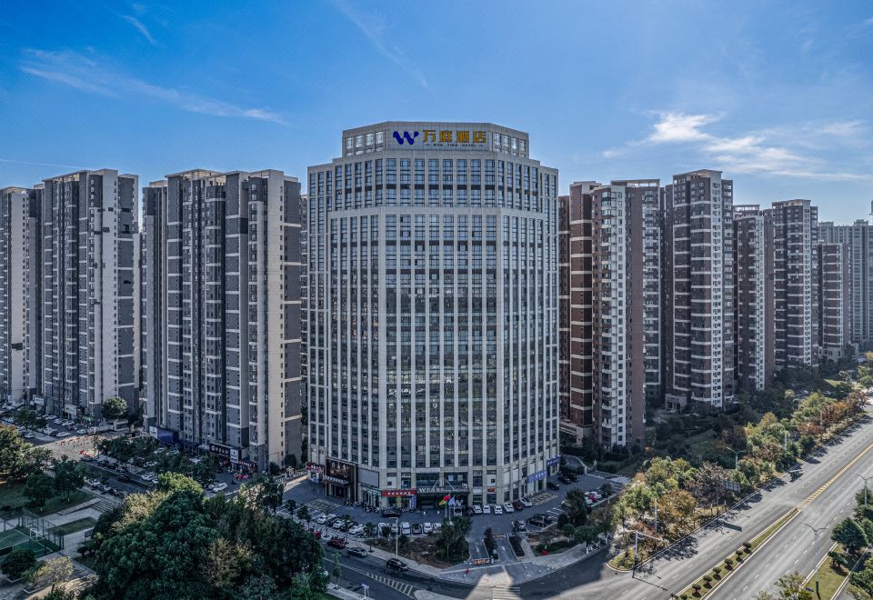 万庭酒店(滨江生态公园吉安火车站店)外景图