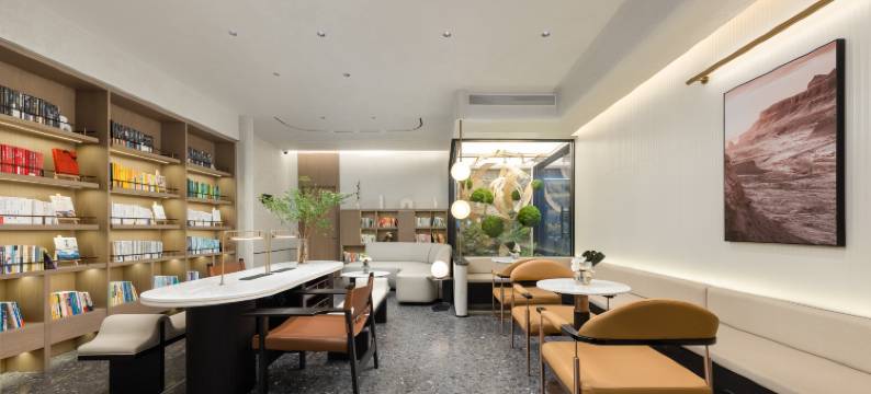 深圳福田CBD岗厦北地铁站亚朵酒店图片