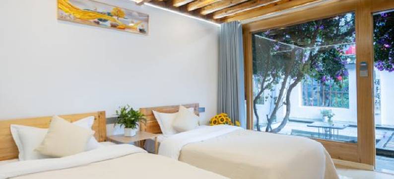 凤顾鹰山·古城观景度假客栈(丽江古城店)图片