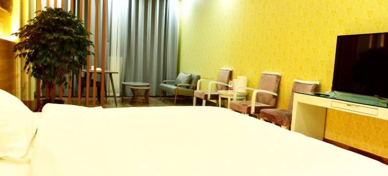 若羌罗蘭宾馆图片