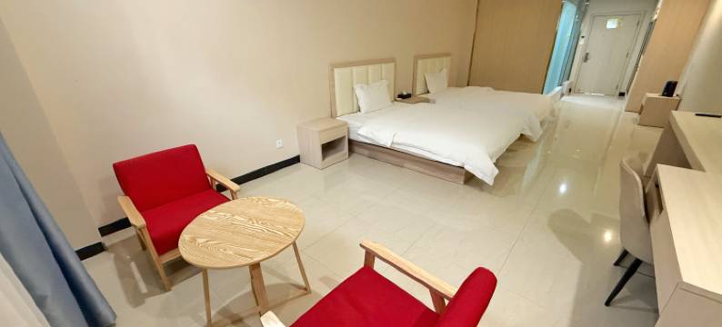 佛山悦蓝湾商务酒店(湾华地铁站店)图片