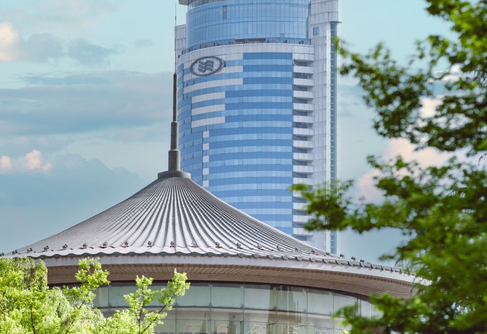 Crowne Plaza Xi'an Hotel Overview