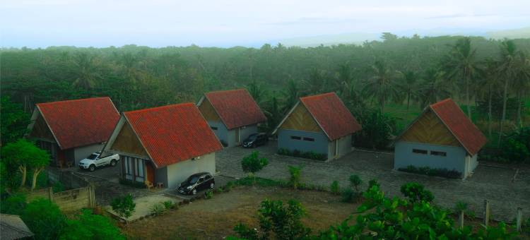 Sinergi的海边沙央赫乌朗(Seaside Sayang Heulang by Sinergi)图片