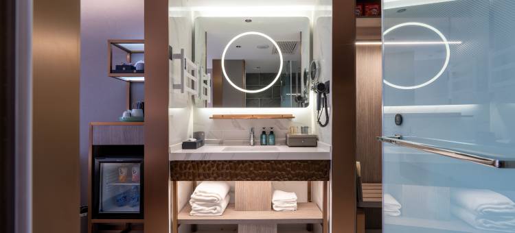 朗丽兹酒店(北京劲松潘家园北工大西门地铁站店)图片