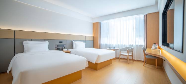 额敏天合金季酒店图片