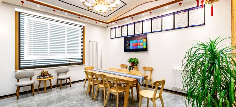 尚景花园酒店(华山北站华岳大道店)图片