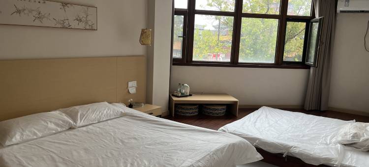 云涧民宿(开封清明上河园万岁山武侠城店)图片