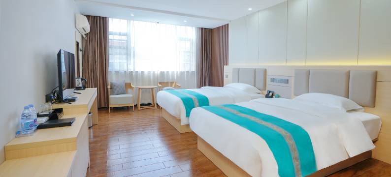 钰龙智选酒店(贺州缤纷环球城店)图片