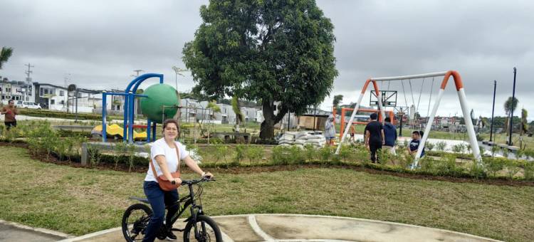 Queen Abby's Staycation图片