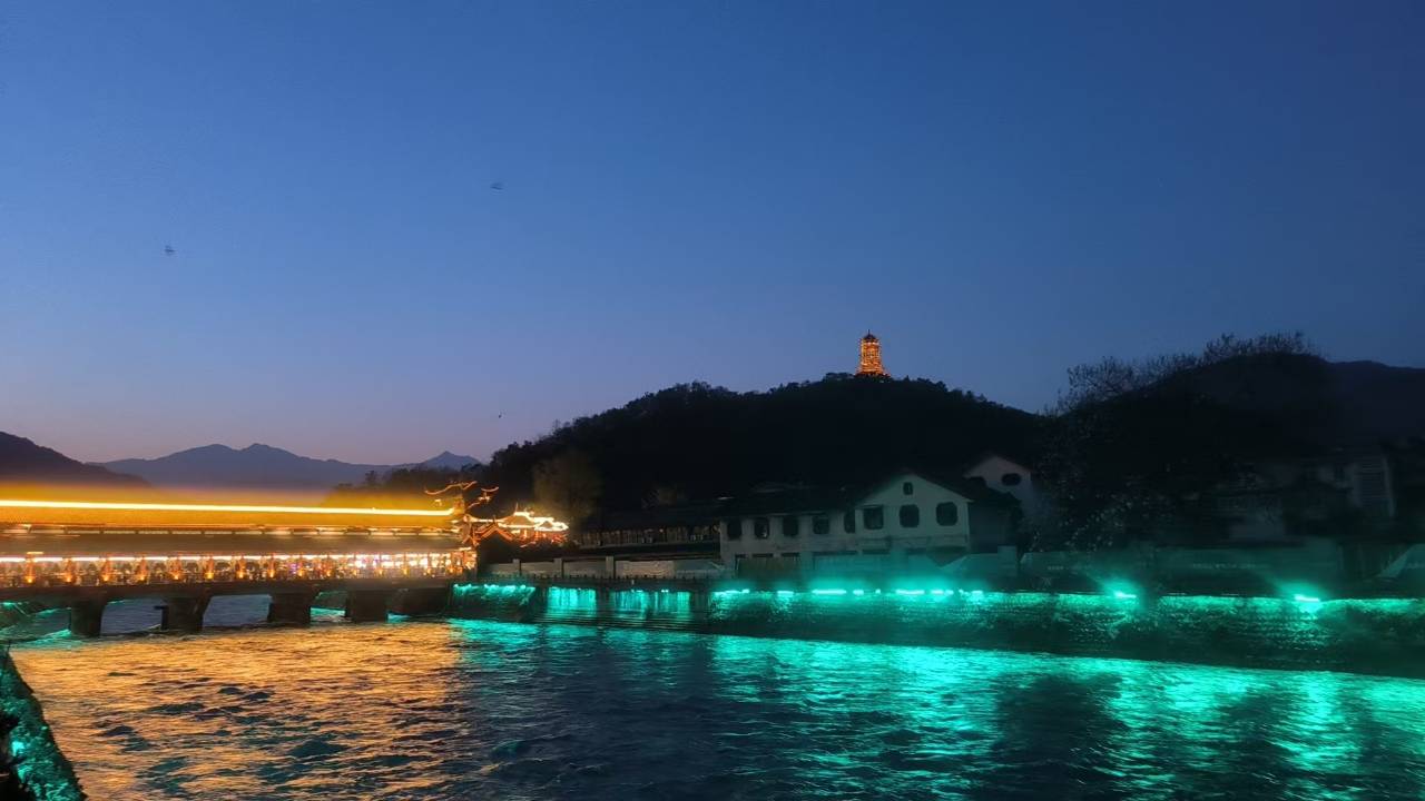 蔚徕酒店(都江堰医疗中心离堆公园站店)图片