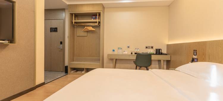 杭锦旗君鸿假日酒店图片