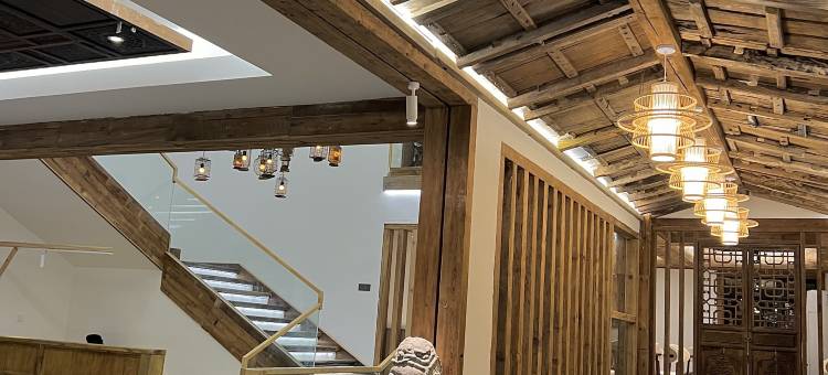 北门外艺术民宿(万岁山武侠城店)图片