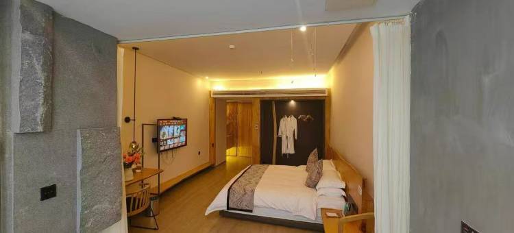 旅途亚宿度假酒店(温汤古井泉街店)图片