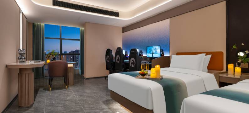 叶与晨电竞电影酒店(曼哈顿广场燕庄地铁站店)图片