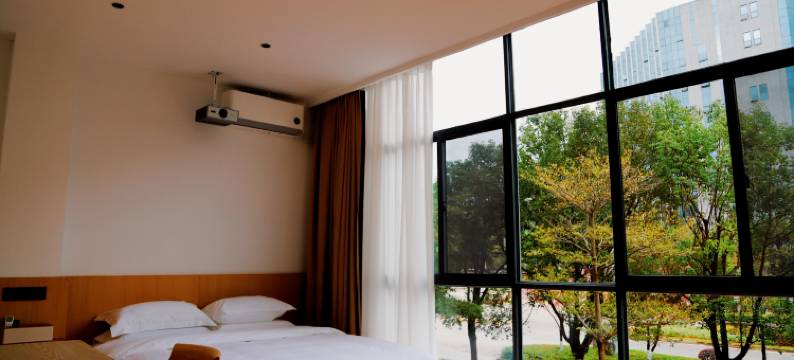 友佳茶咖民宿(普洱茶马古城店)图片