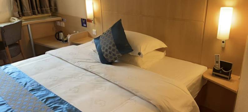 江门柏丽酒店(侨乡三十三墟街店)图片