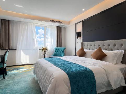 凤城•嘉豪商务酒店(凤凰城中心客运站体育馆店)