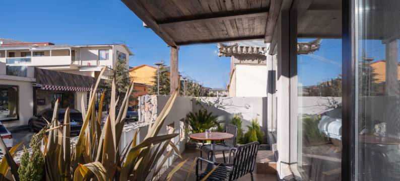 SUYE·溯野｜东方诧寂 Vivora观景民宿(独克宗古城大佛寺店)图片