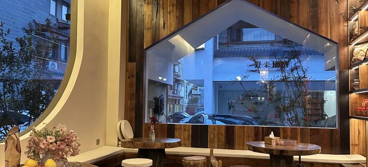 灼野艺术丨Gallery Villa·如愿美宿(南岳大庙景区店)图片