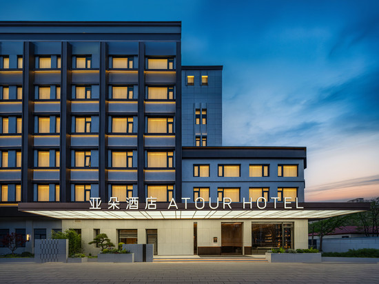 北京鸟巢科技大学亚朵酒店