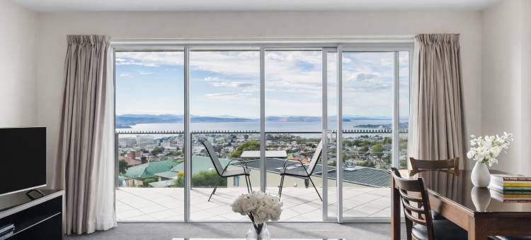 海湾景观别墅酒店(Bay View Villas)图片