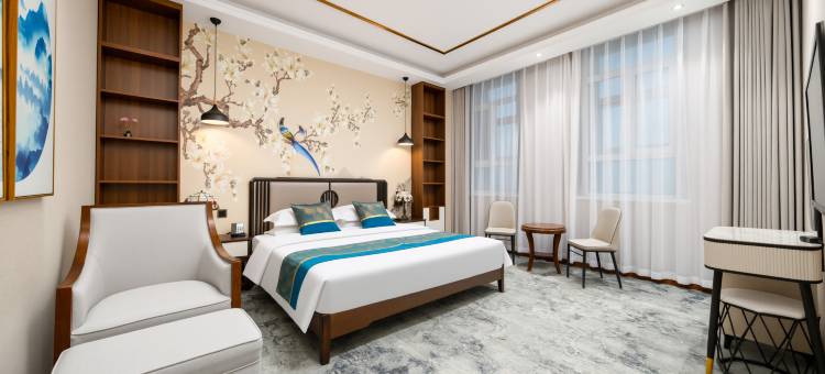 艺龙万国酒店(克拉玛依独山子独库公路店)图片