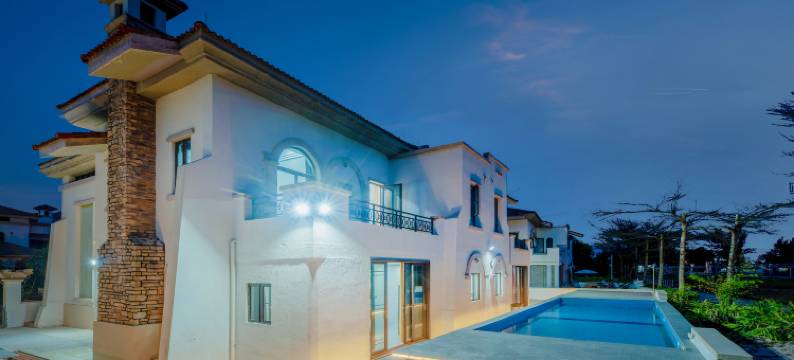 双月湾网红泳池别墅图片