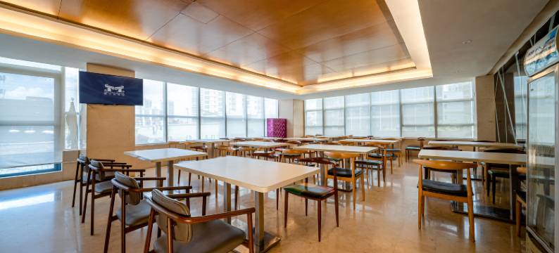 麦尔顿酒店(青秀万达南湖公园店)图片