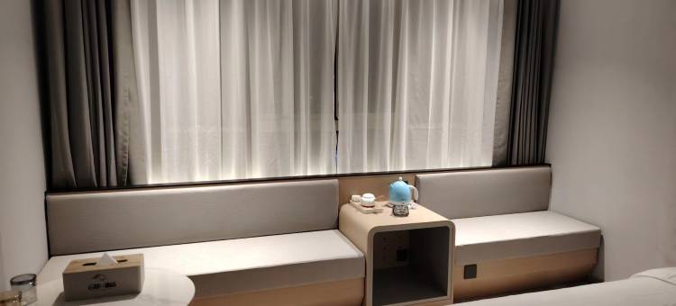 云居H酒店(德诚城市广场上海城店)图片