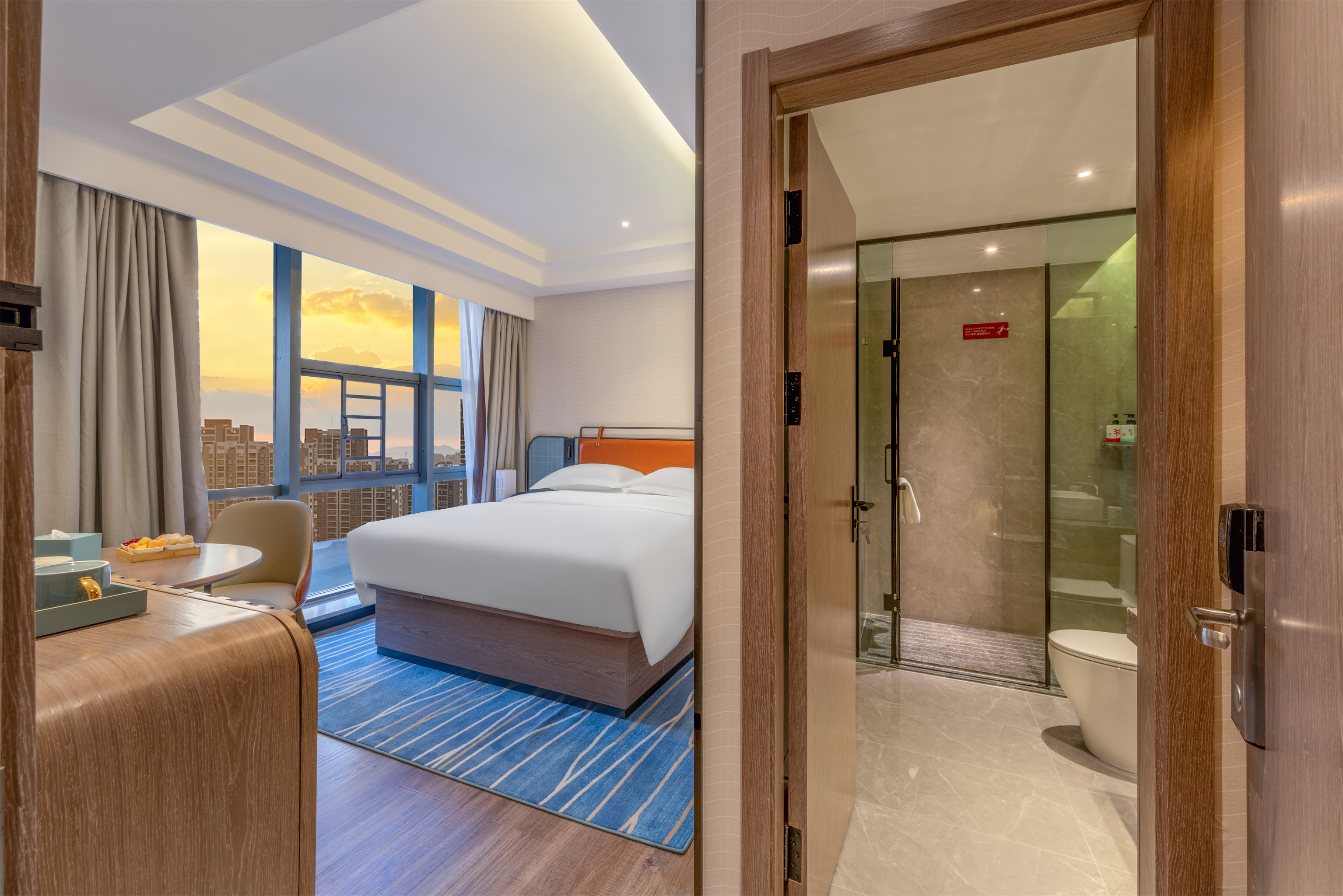 Echarm Hotel (Kunming Xin Luosiwan Xinyazhou Tiyucheng Subway Station)Over view