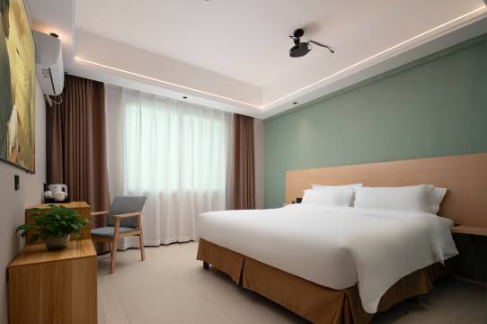 三亚昌龙智能商务旅租(南山寺崖州湾科技城店)