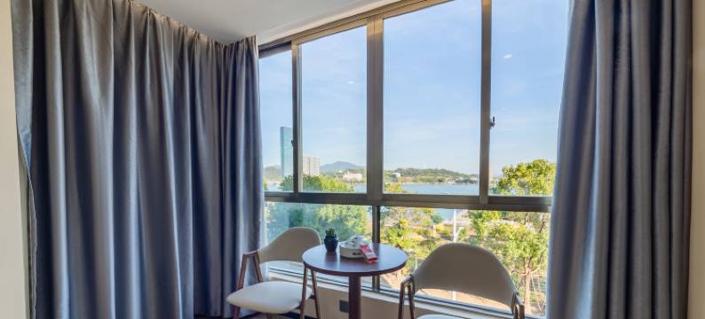 潮屿·江景凤凰绿地度假美宿(潮州古城牌坊街店)图片