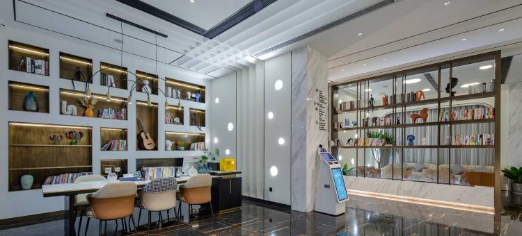 橘朵影院酒店(义乌国际商贸城宾王夜市店)图片