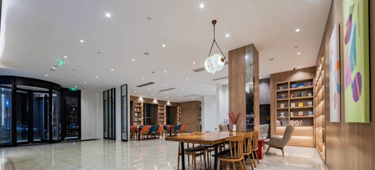 艾思酒店(成都金堂淮口中学店)图片