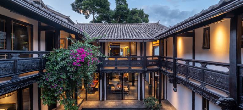 丽江古城·半山无喧境全景美宿(大水车店)图片