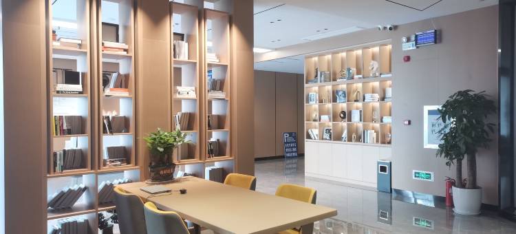 雅斯特酒店(武汉光谷广场中南民族大学店)图片