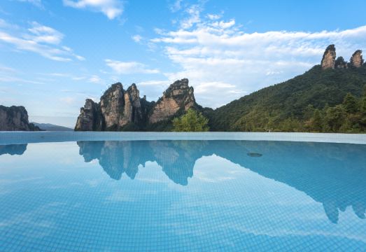Zhangjiajie celestial Vally over view